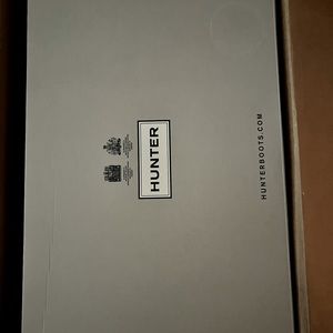 HUNTER boots. Black with red detail. Womens boots. Size 9.